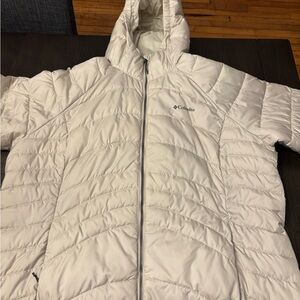 Women’s Columbia jacket